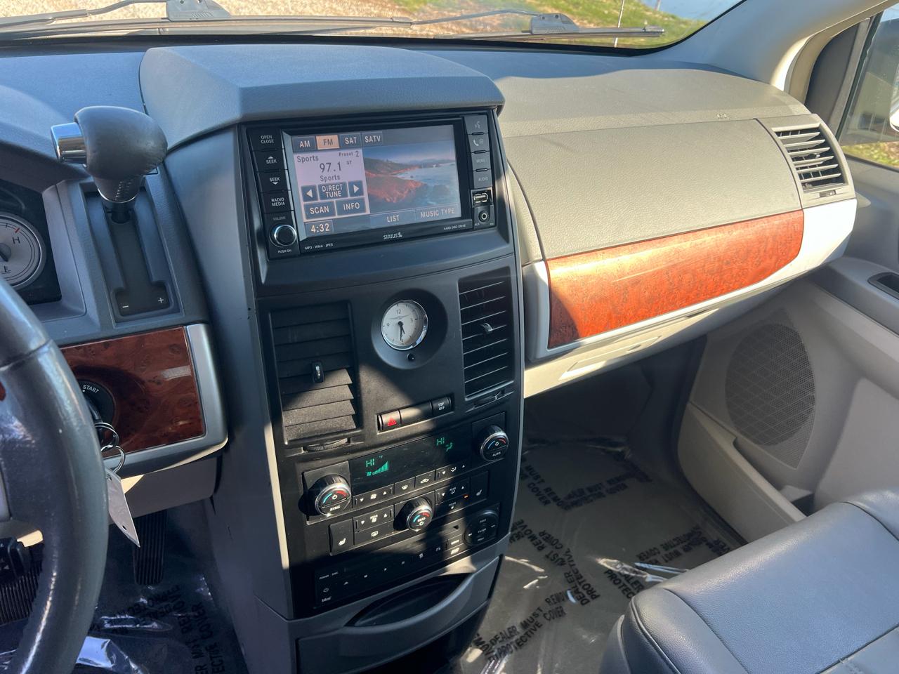 Chrysler Town & Country Touring 2008