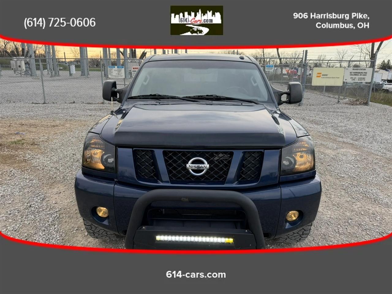 Nissan Titan SV Crew Cab 4WD 2012