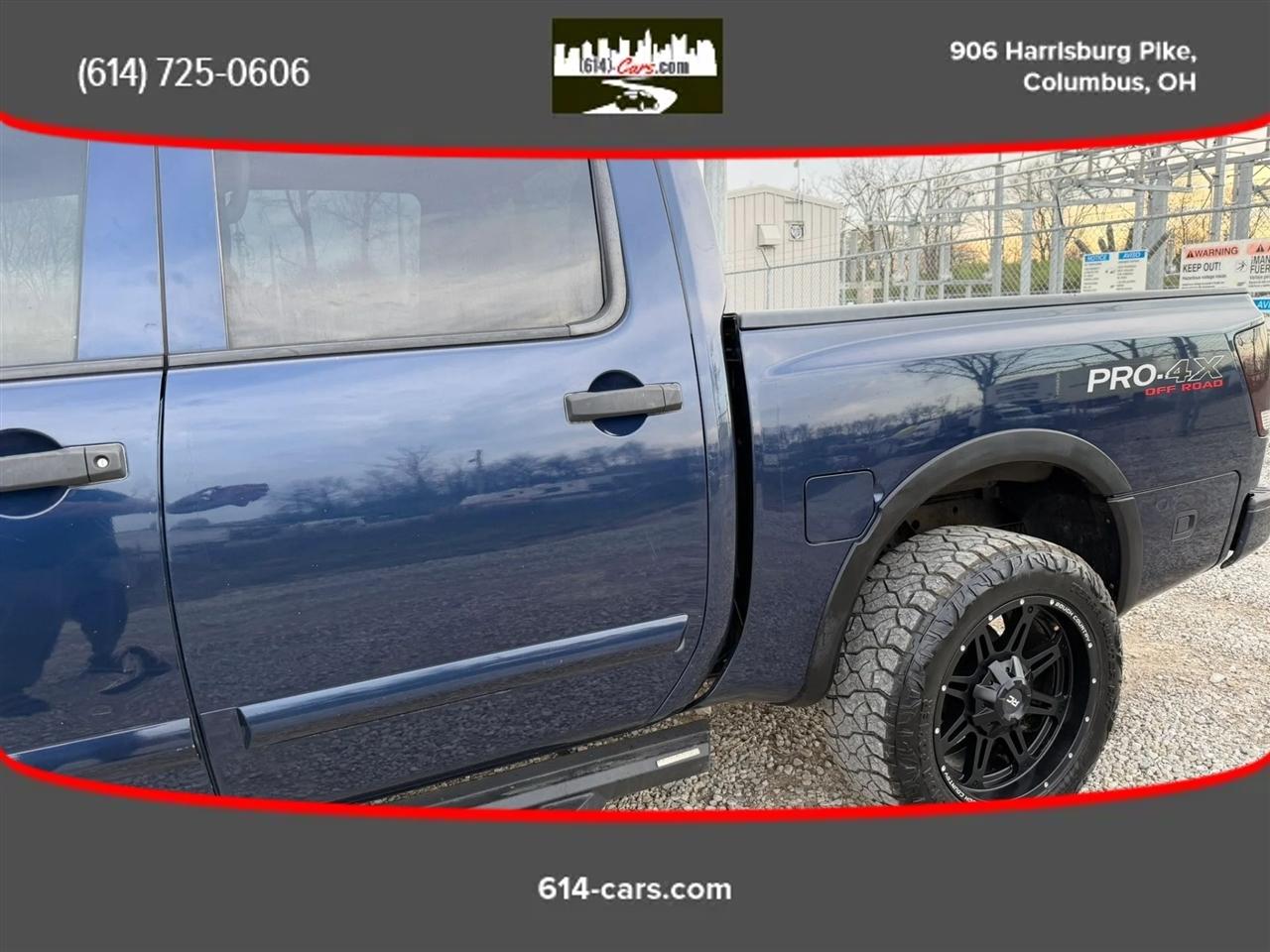 Nissan Titan SV Crew Cab 4WD 2012