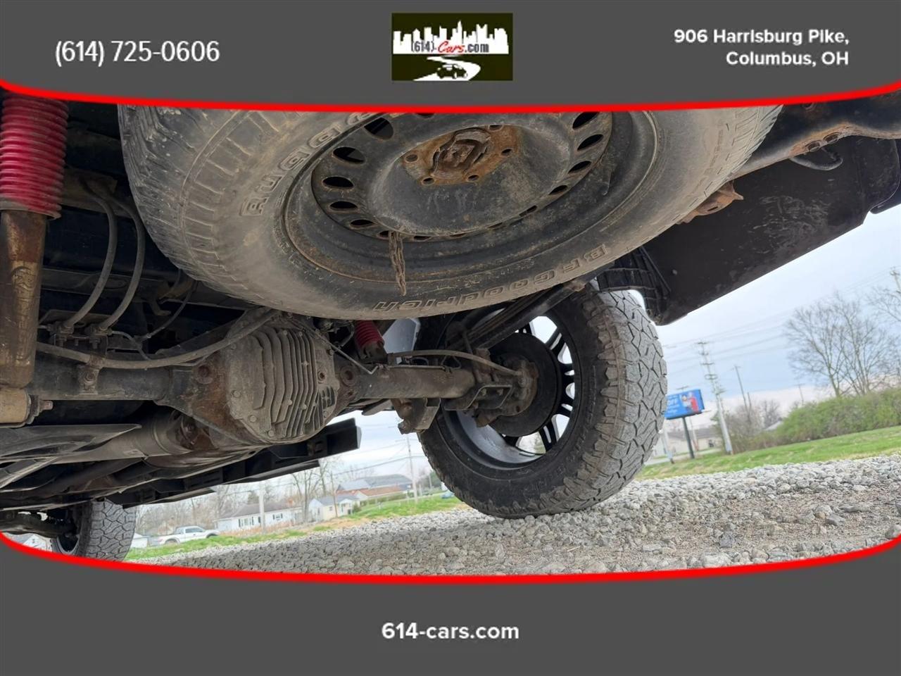 Nissan Titan SV Crew Cab 4WD 2012