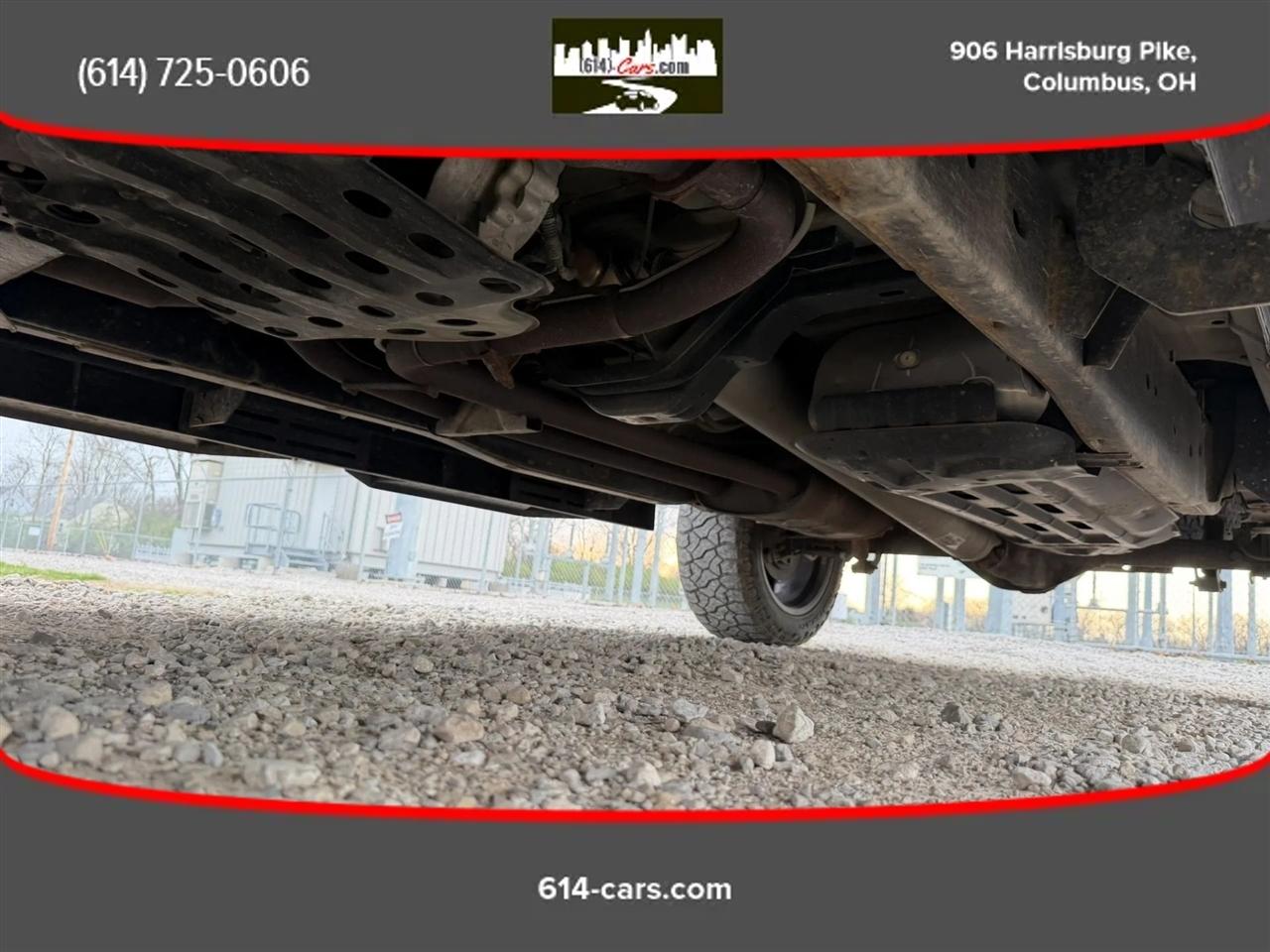 Nissan Titan SV Crew Cab 4WD 2012