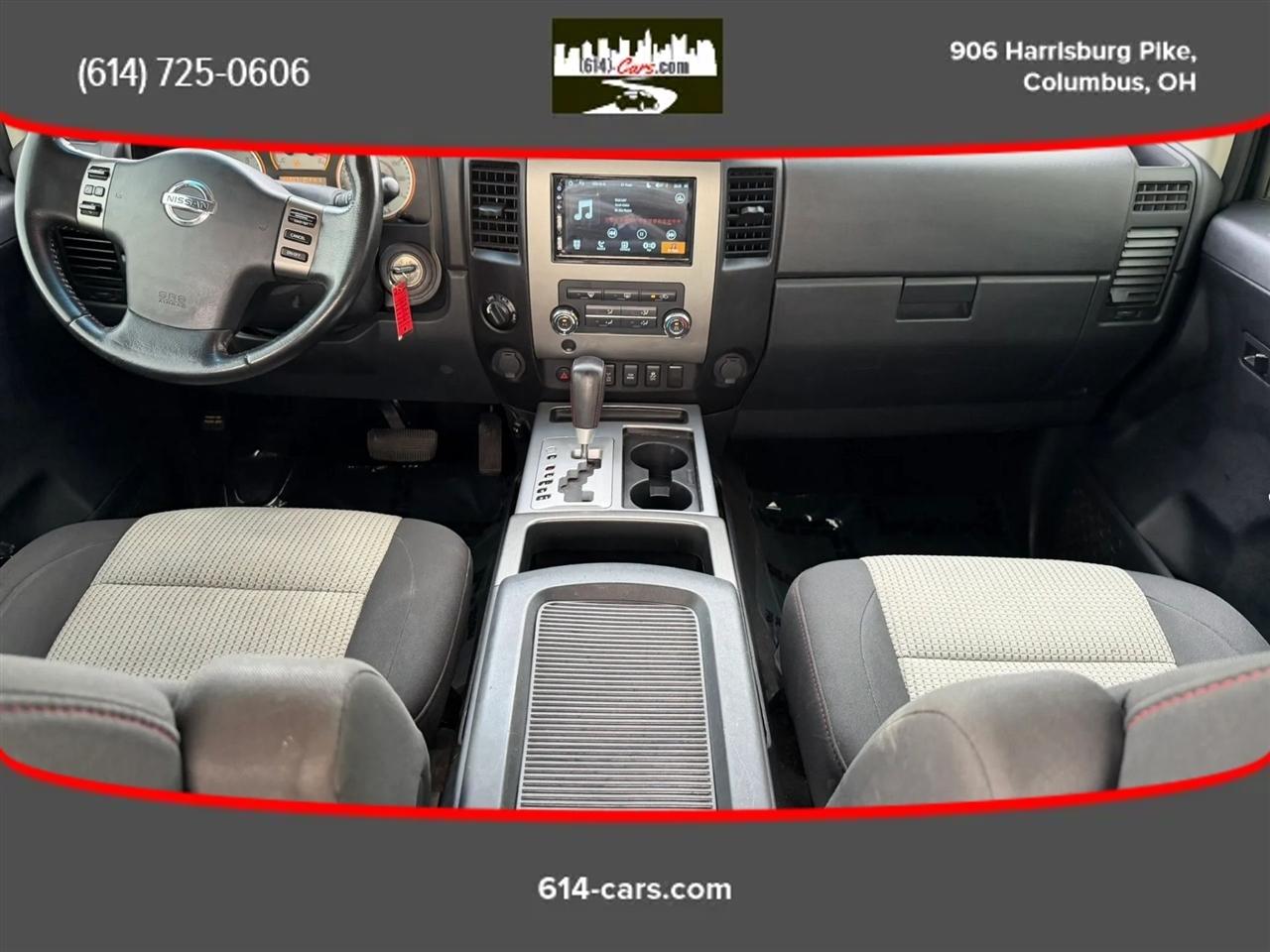 Nissan Titan SV Crew Cab 4WD 2012