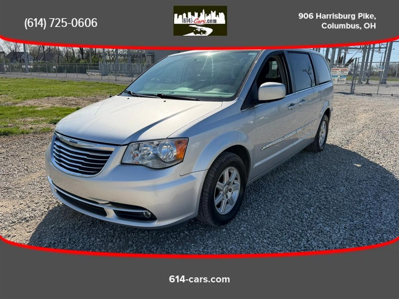Chrysler Town & Country Touring 2012