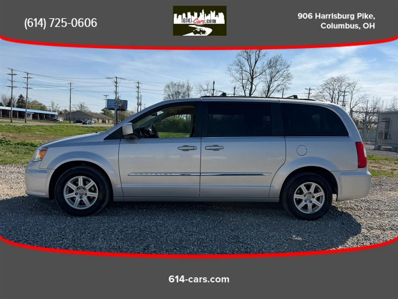 Chrysler Town & Country Touring 2012