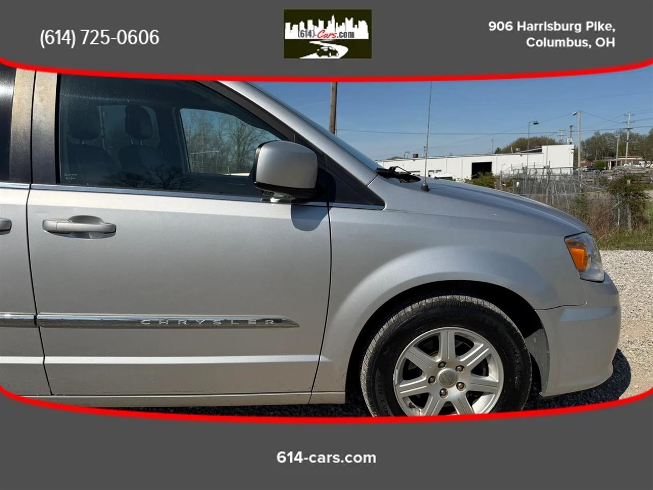 Chrysler Town & Country Touring 2012