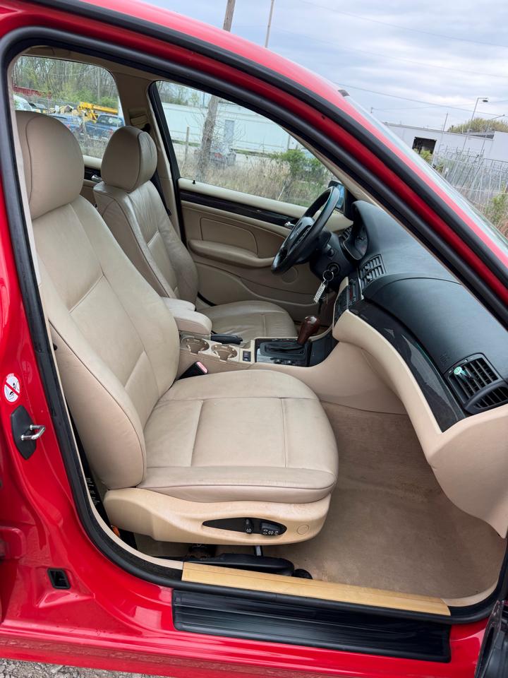 BMW 3-Series 325i Sedan 2002