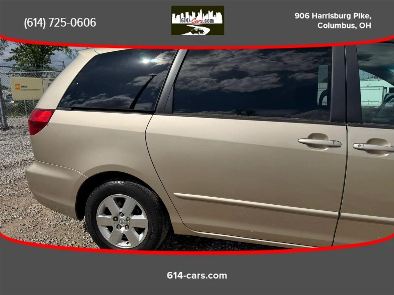 Toyota Sienna XLE 2004