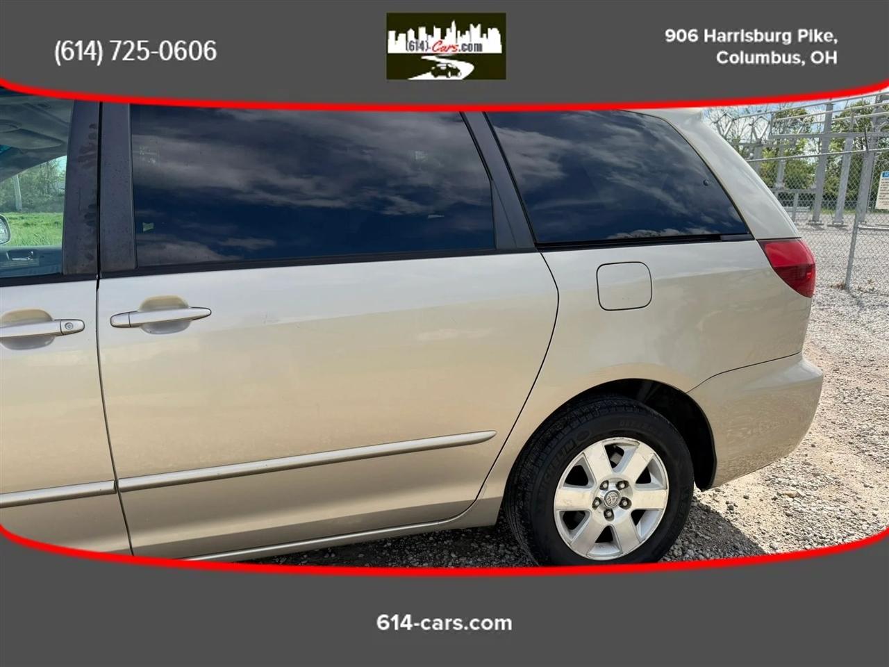Toyota Sienna XLE 2004