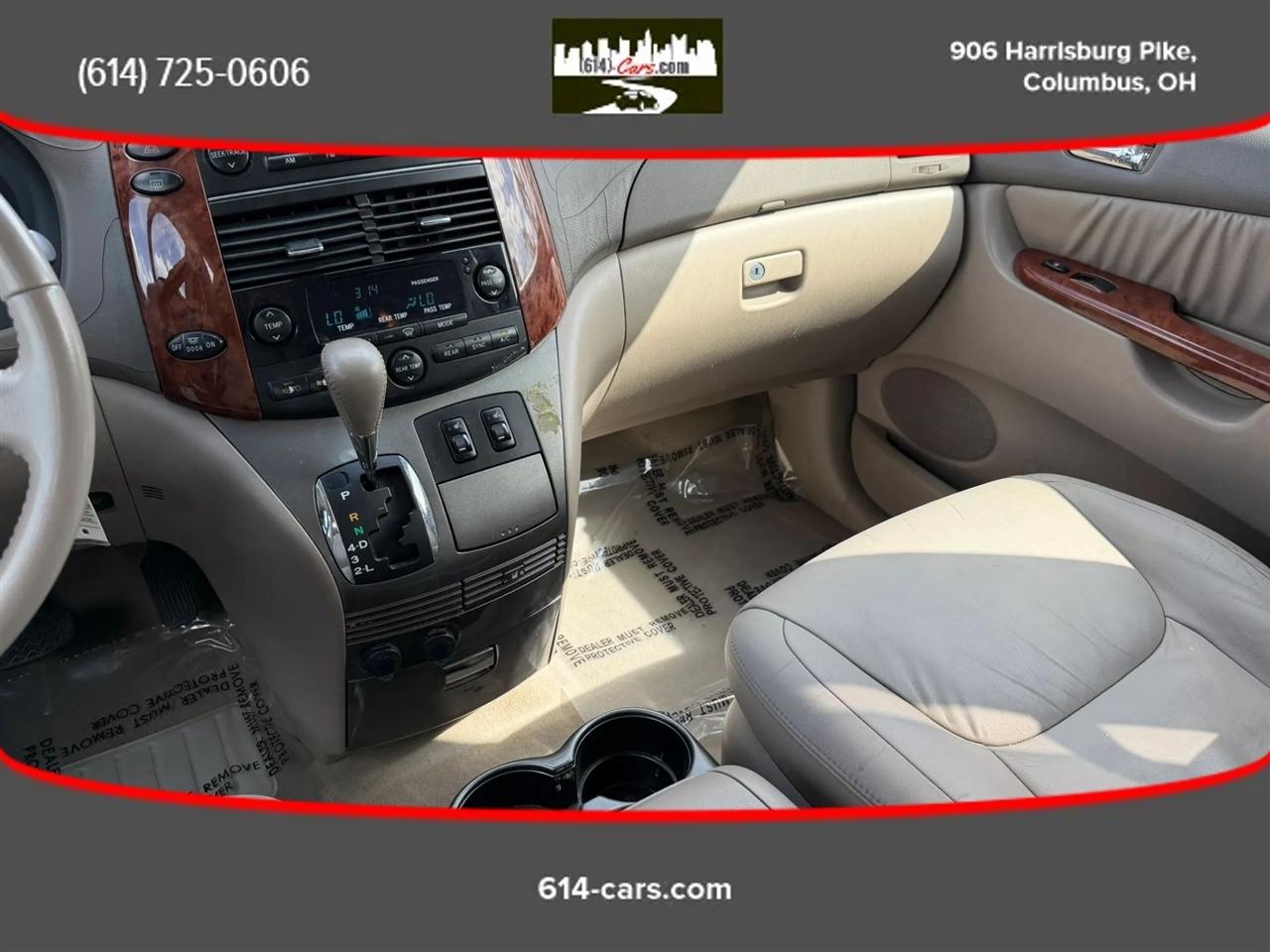 Toyota Sienna XLE 2004