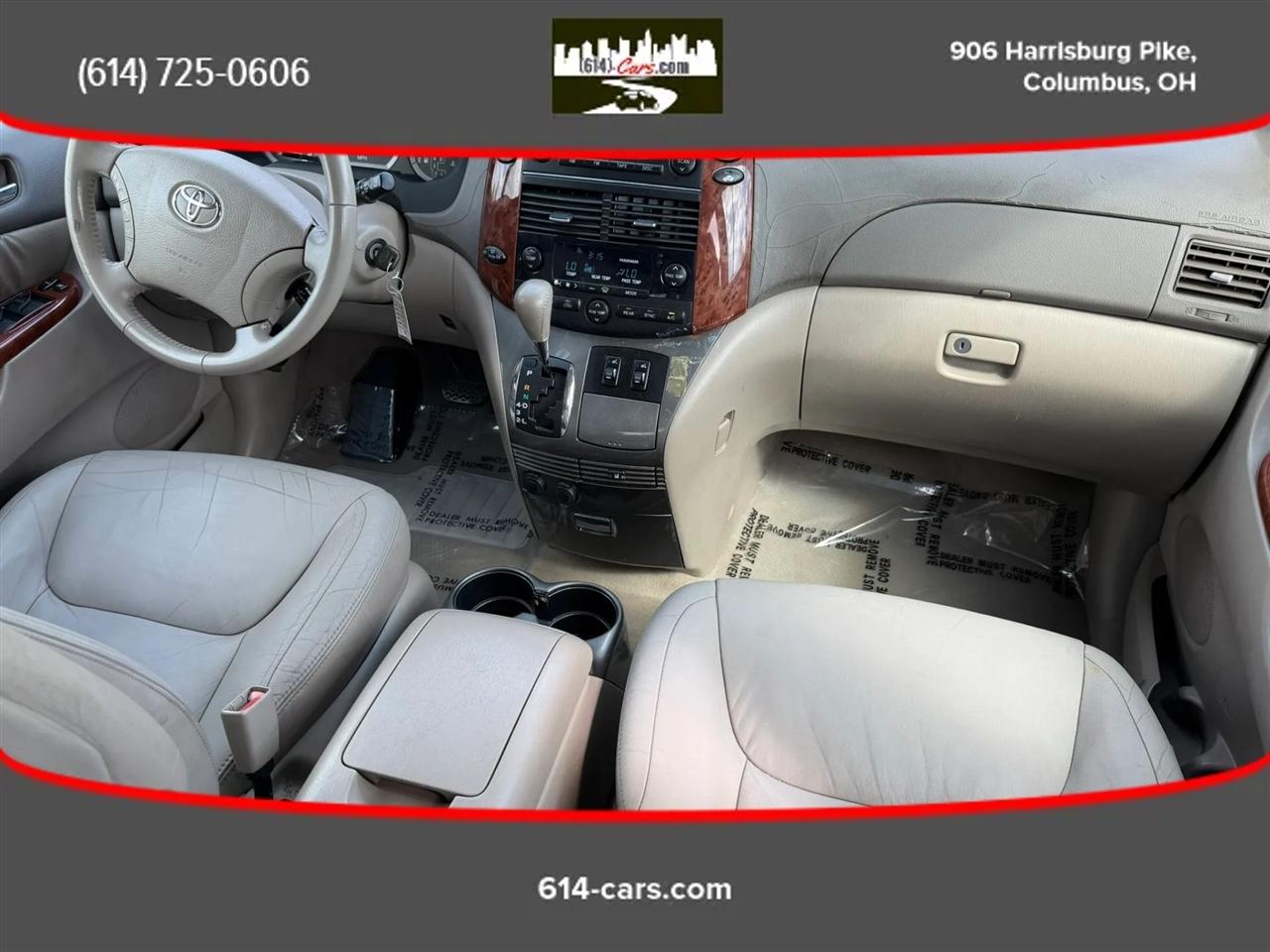 Toyota Sienna XLE 2004