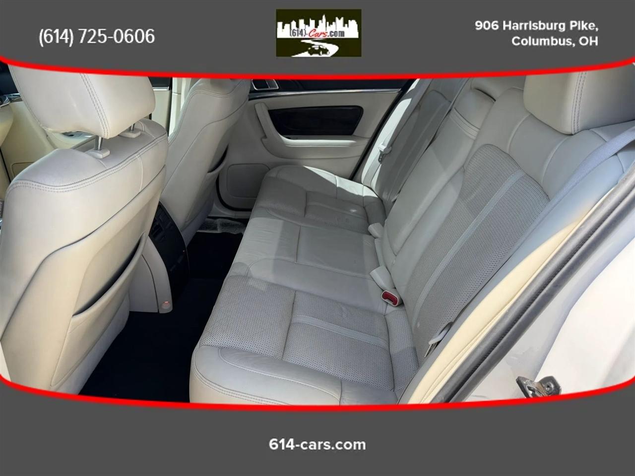 Lincoln MKS 3.5L with EcoBoost AWD 2010