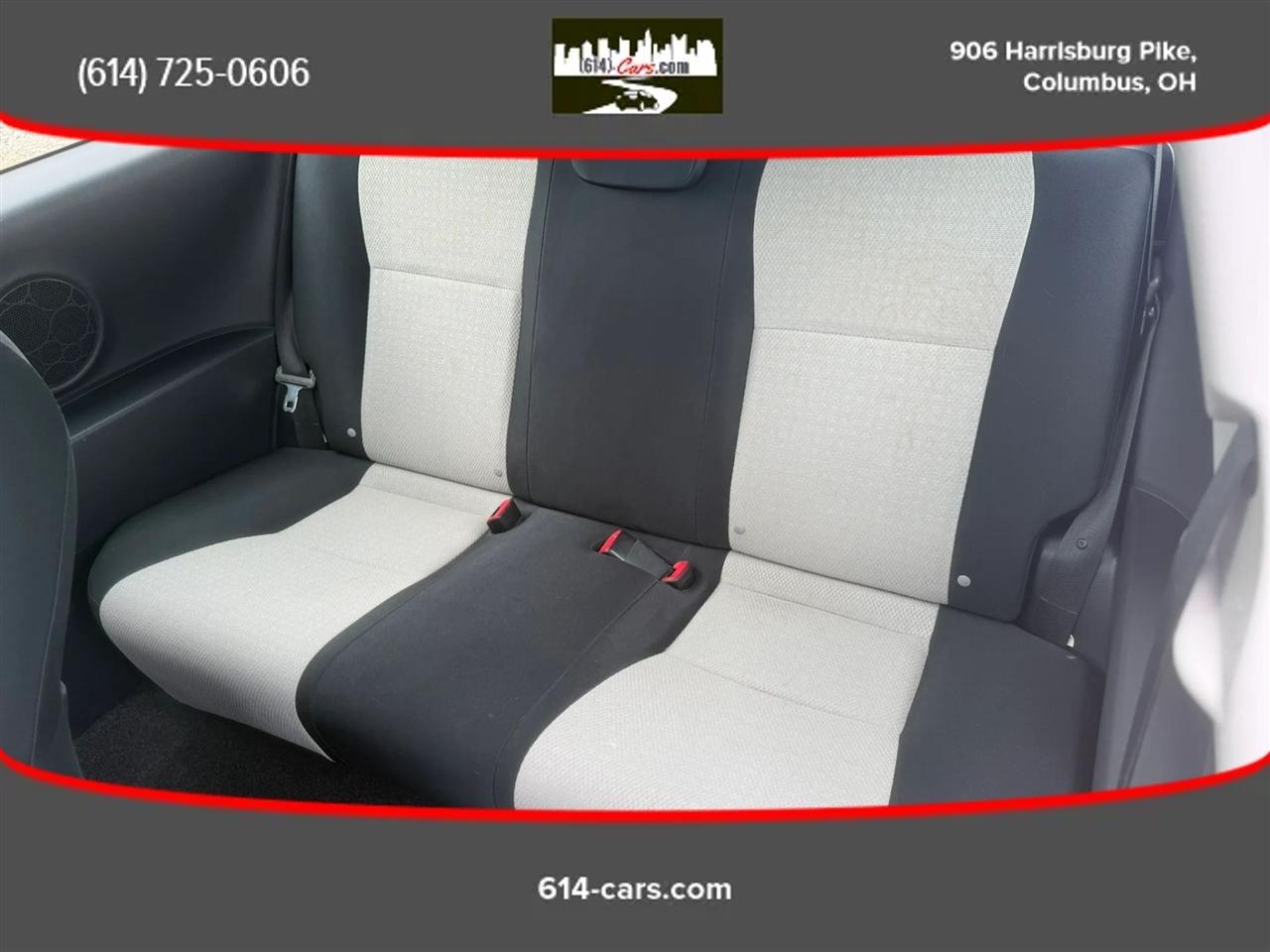 Toyota Yaris L 3-Door MT 2012
