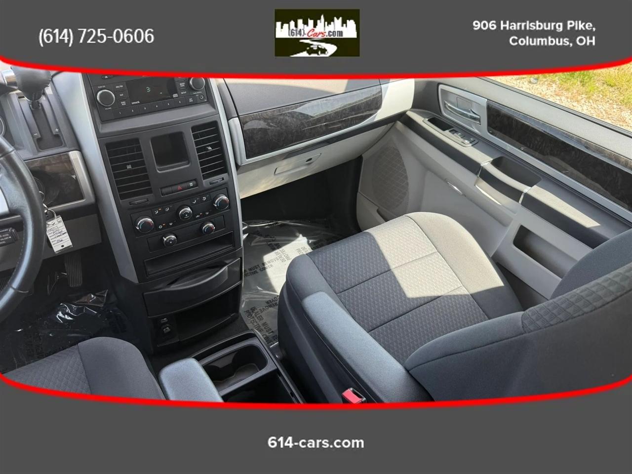Dodge Grand Caravan SXT 2010