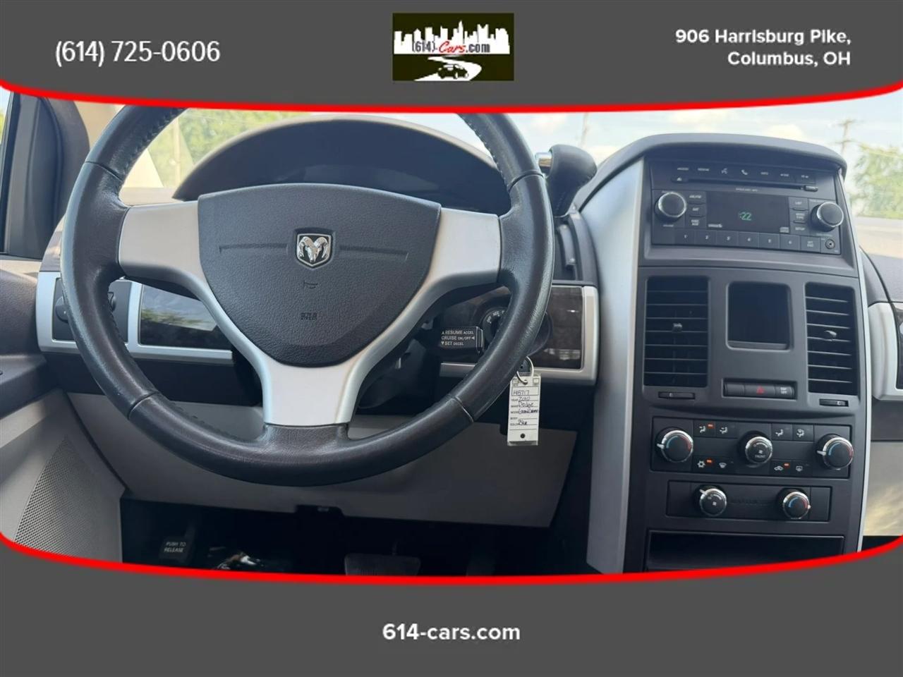 Dodge Grand Caravan SXT 2010