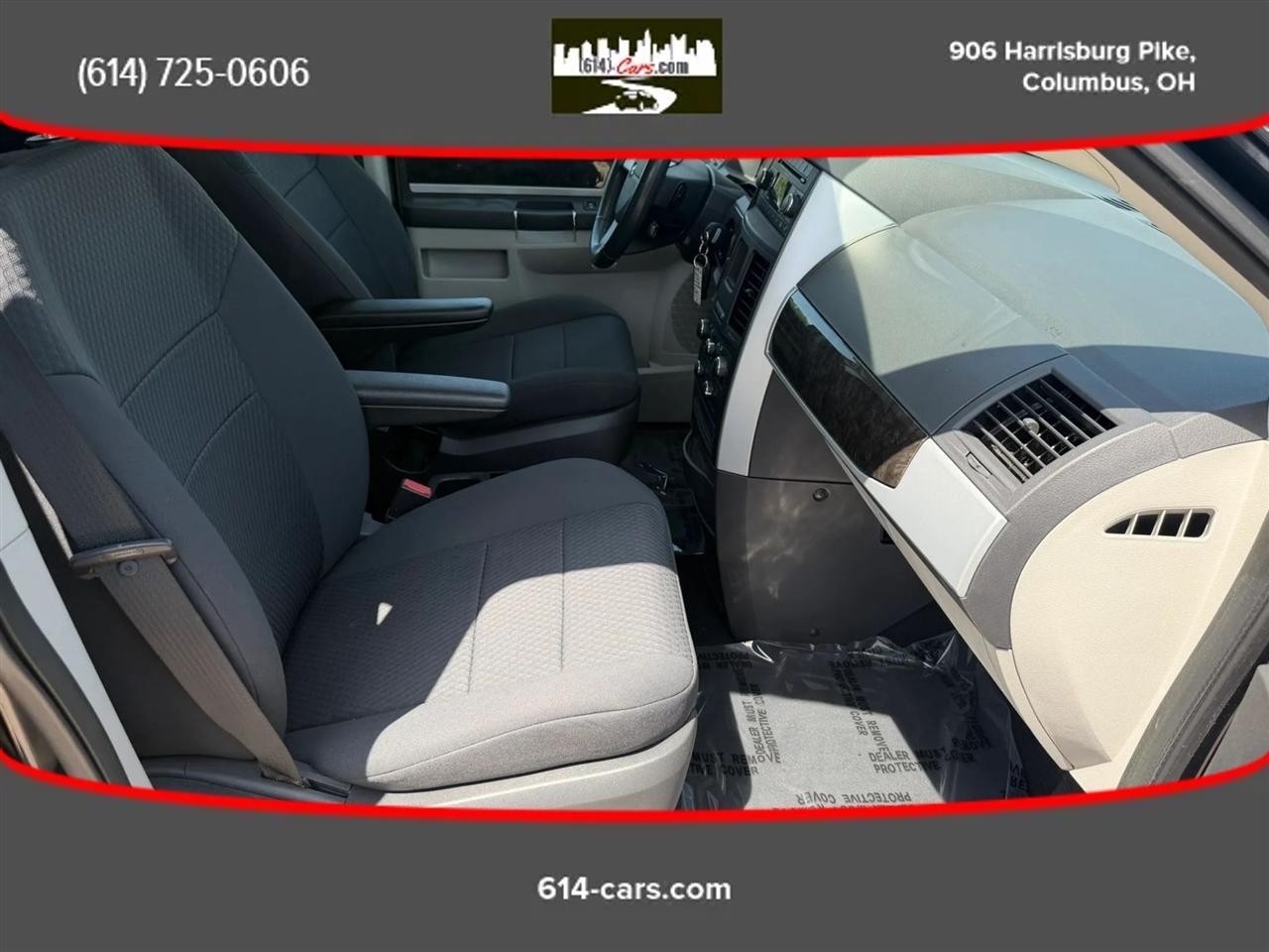 Dodge Grand Caravan SXT 2010