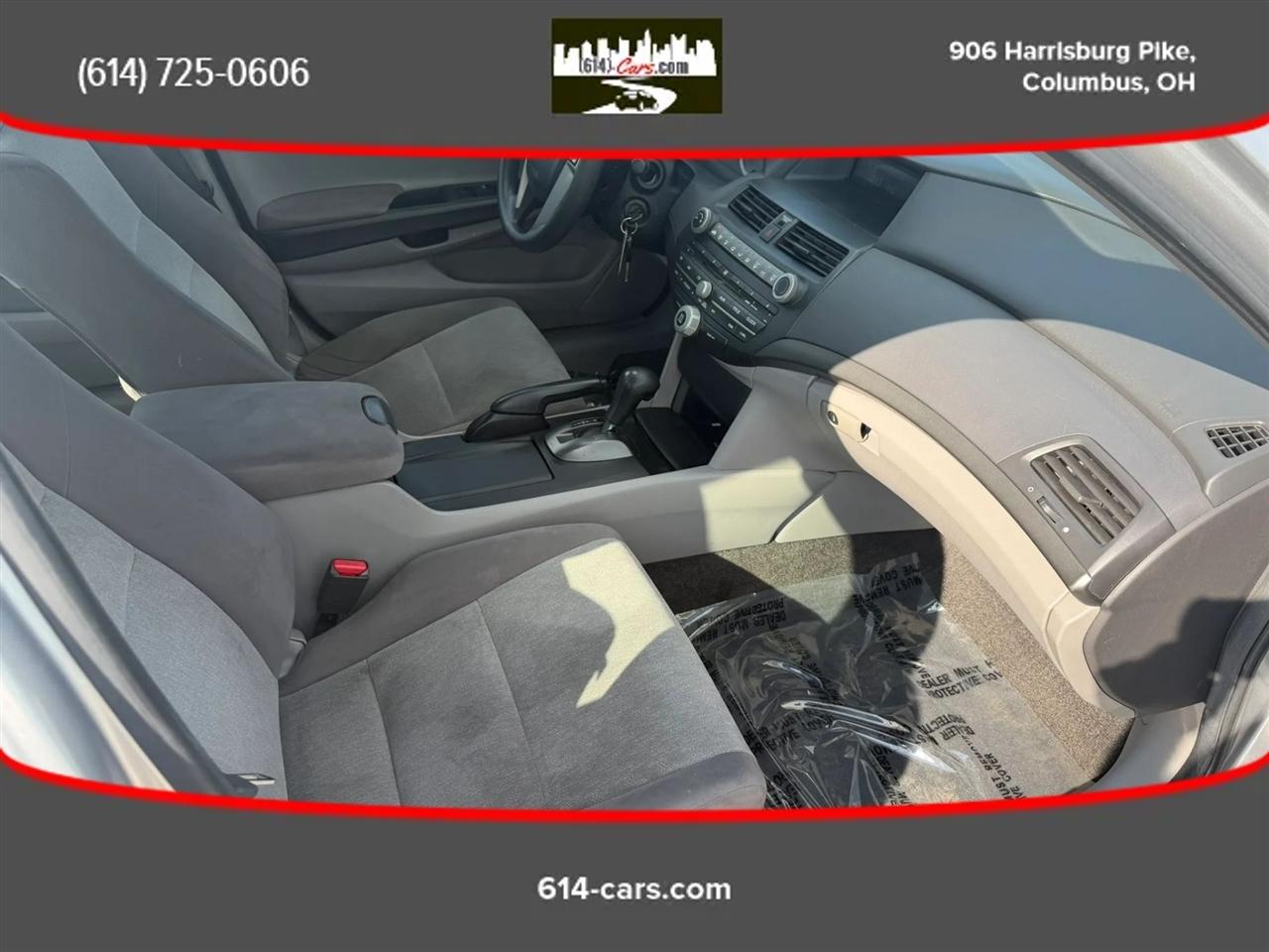 Honda Accord LX sedan AT 2010