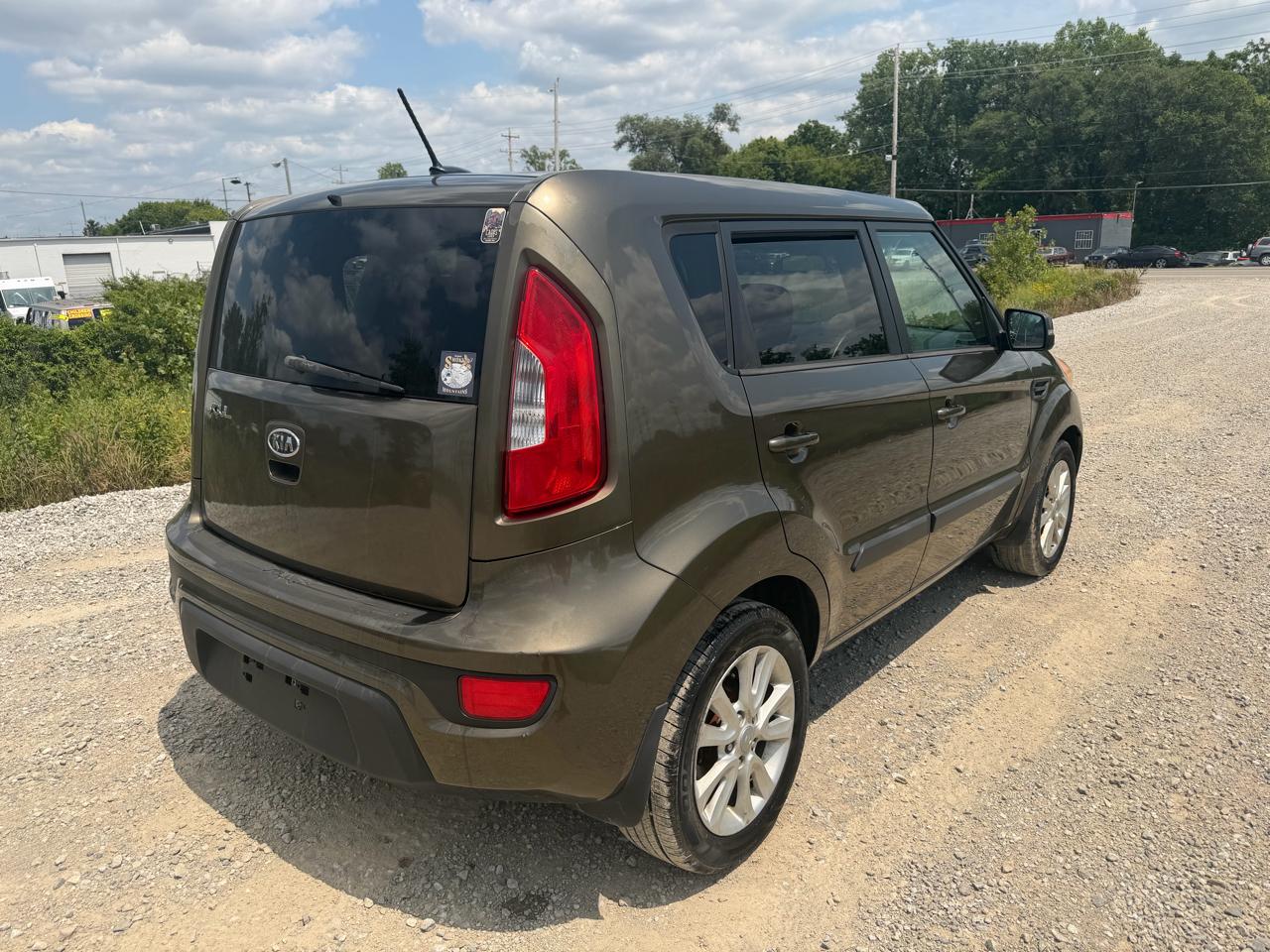 Kia Soul Base 6M 2012
