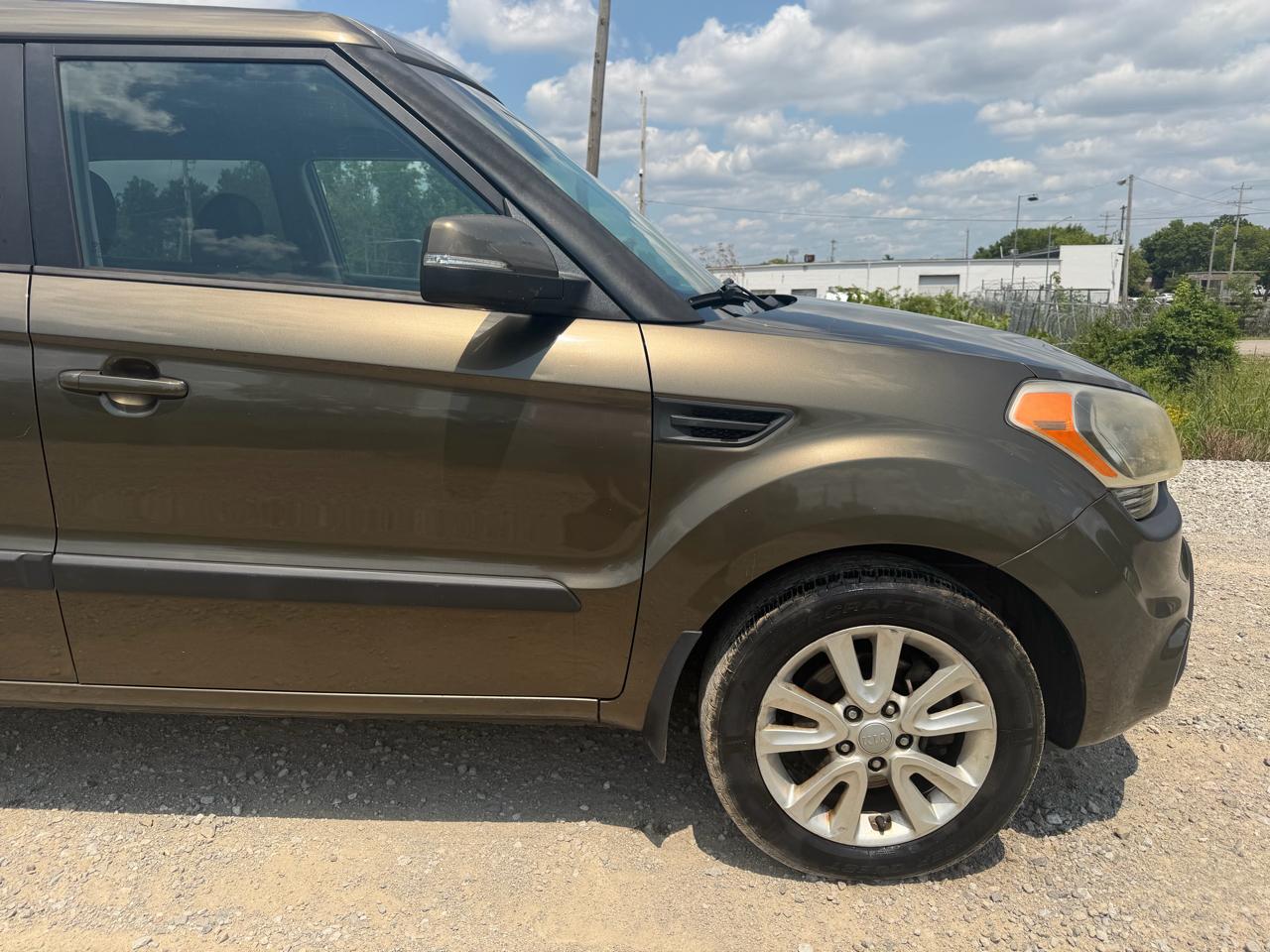 Kia Soul Base 6M 2012