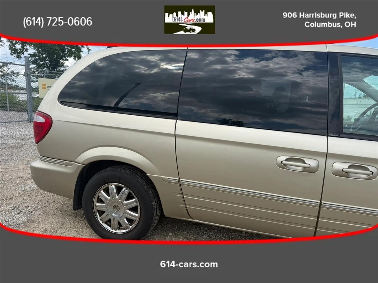 Chrysler Town & Country Limited 2005