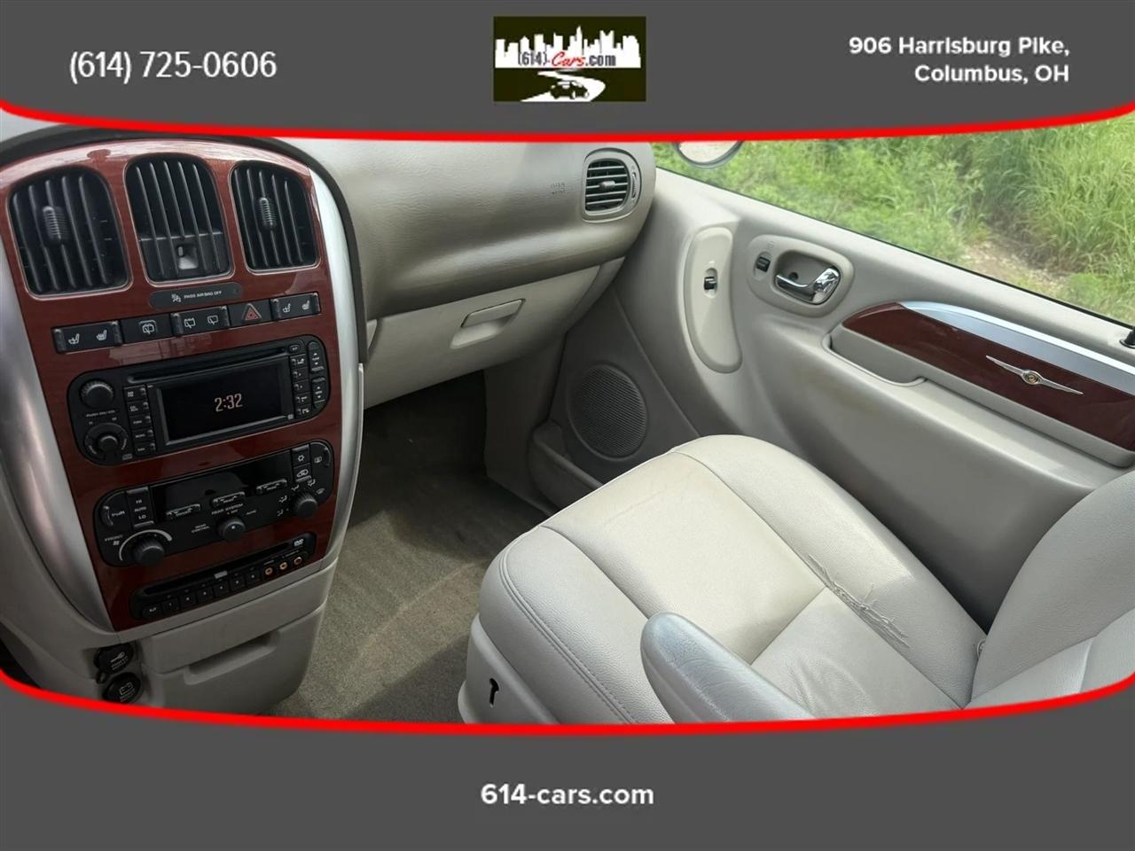 Chrysler Town & Country Limited 2005