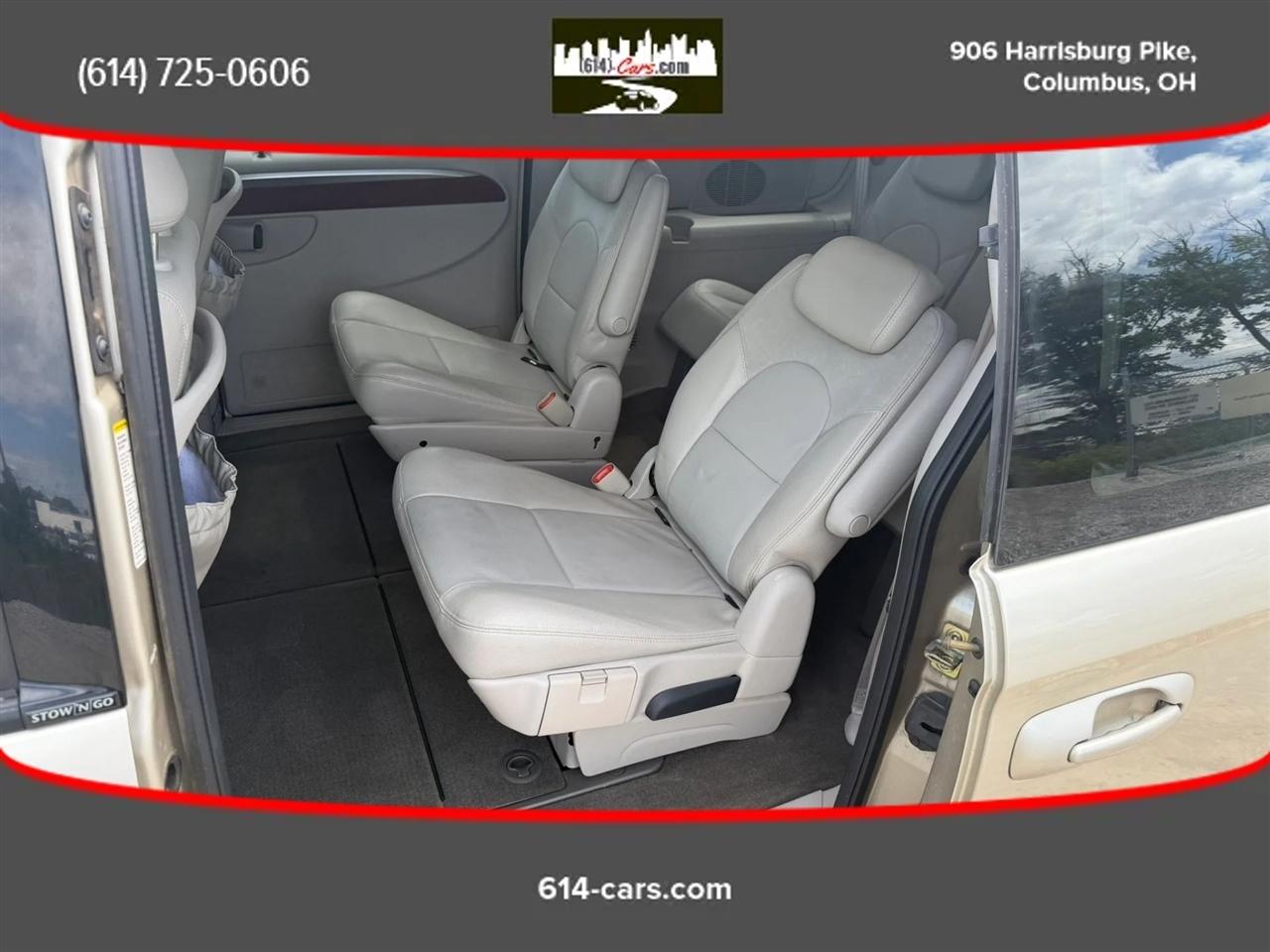 Chrysler Town & Country Limited 2005