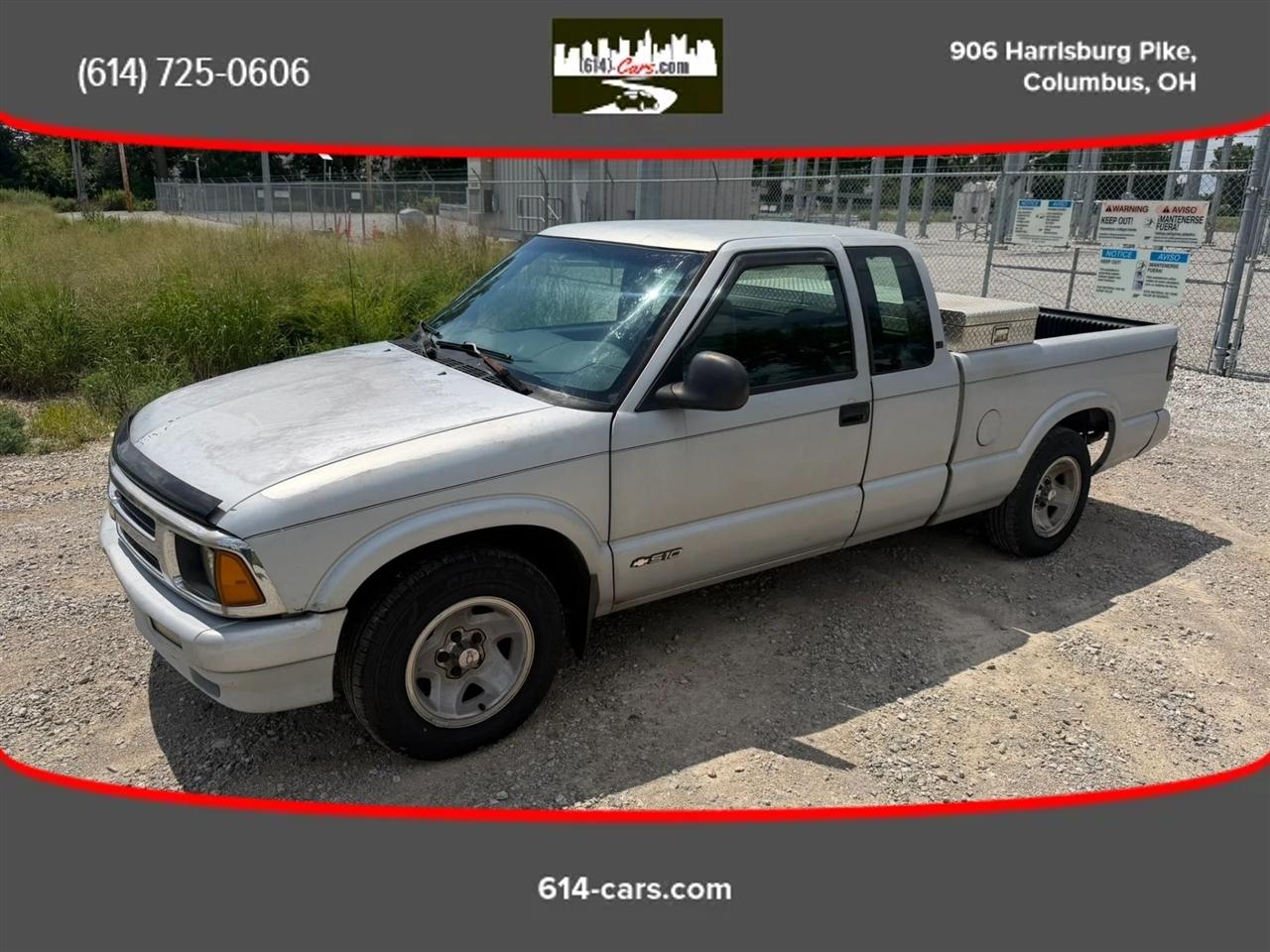 1995 Chevrolet S10 Pickup LS Ext. Cab Short Bed 2WD