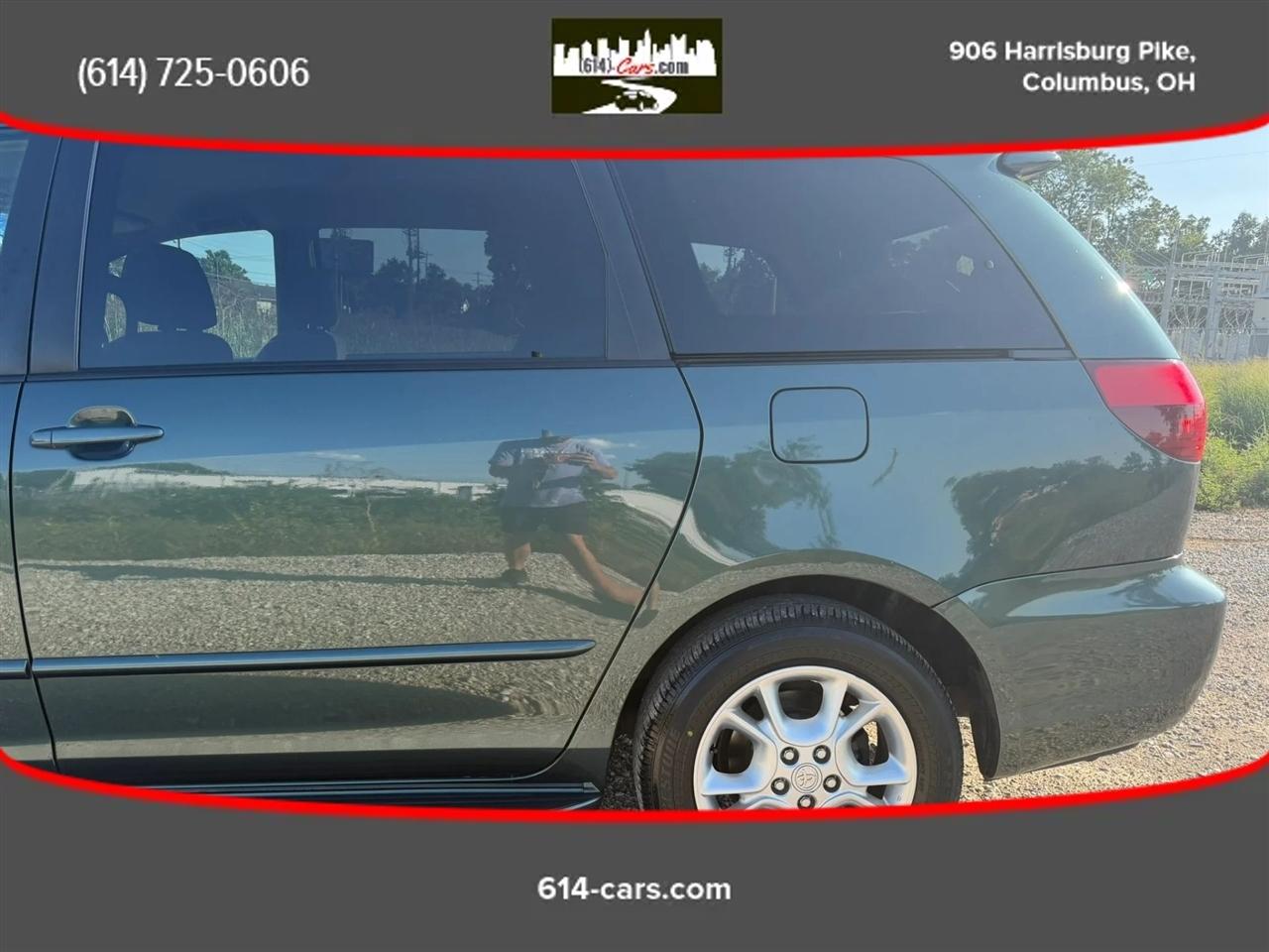 Toyota Sienna LE AWD 2004