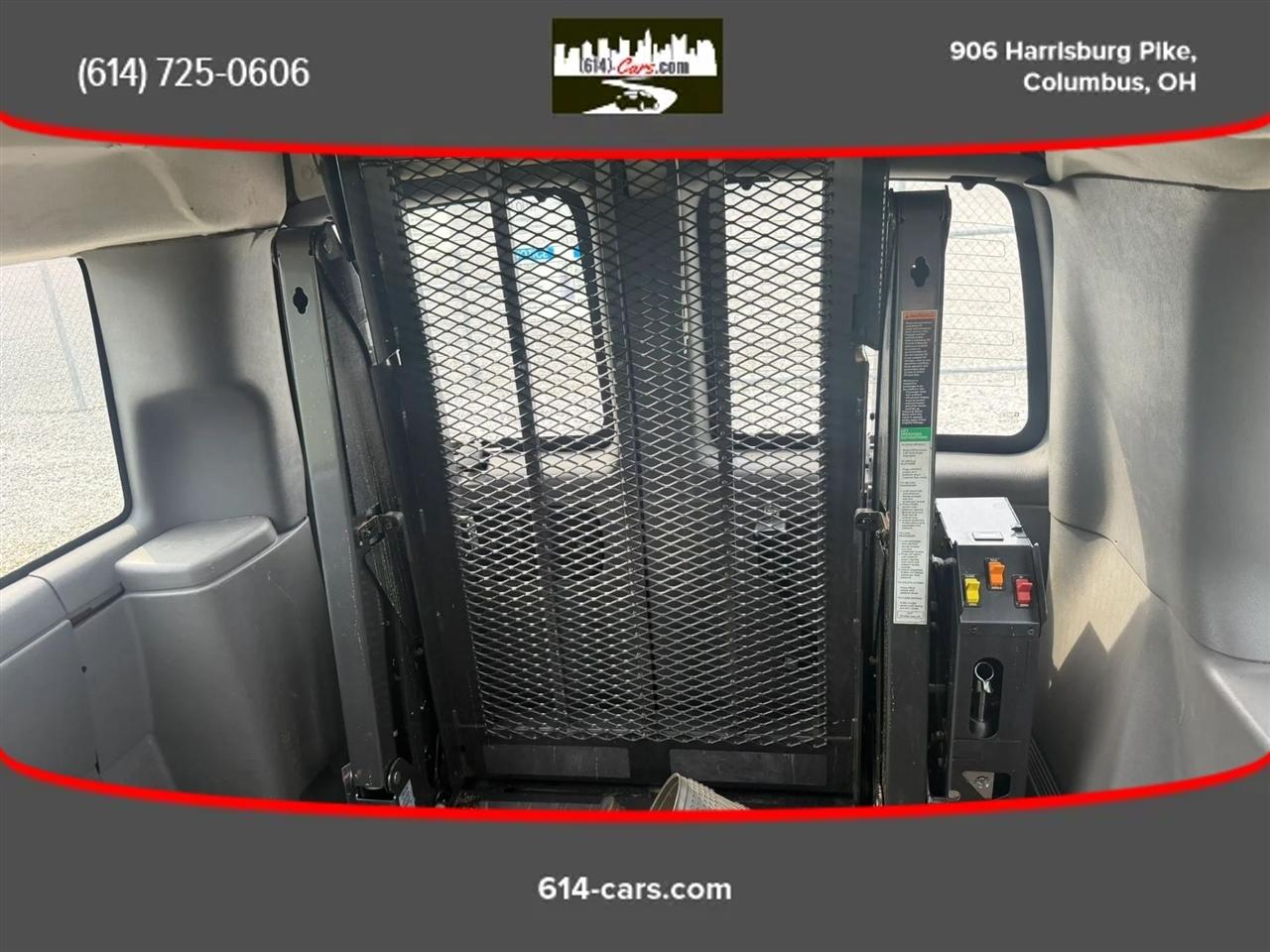 Chevrolet Express LS 1500 AWD 2007