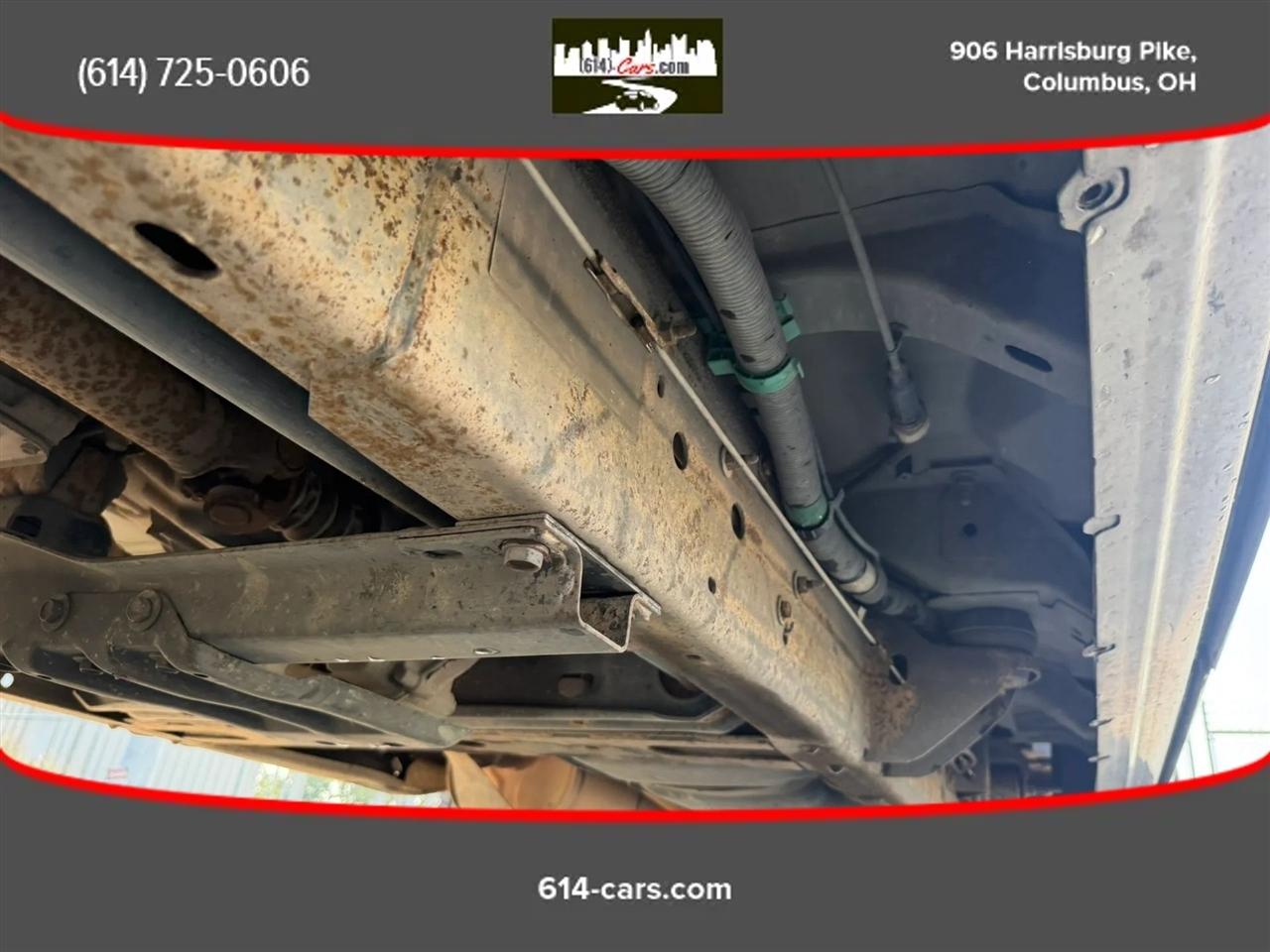 Chevrolet Suburban LS 2500 4WD 2011