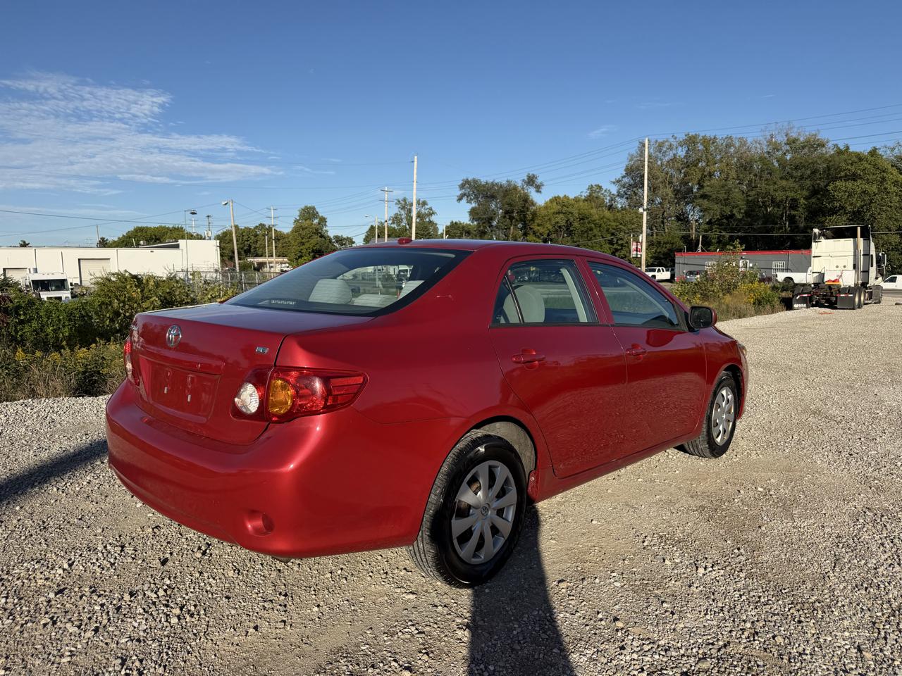 Toyota Corolla Base 5-Speed MT 2010