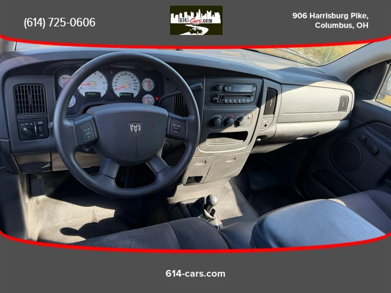Dodge Ram 1500 ST 4WD 2004