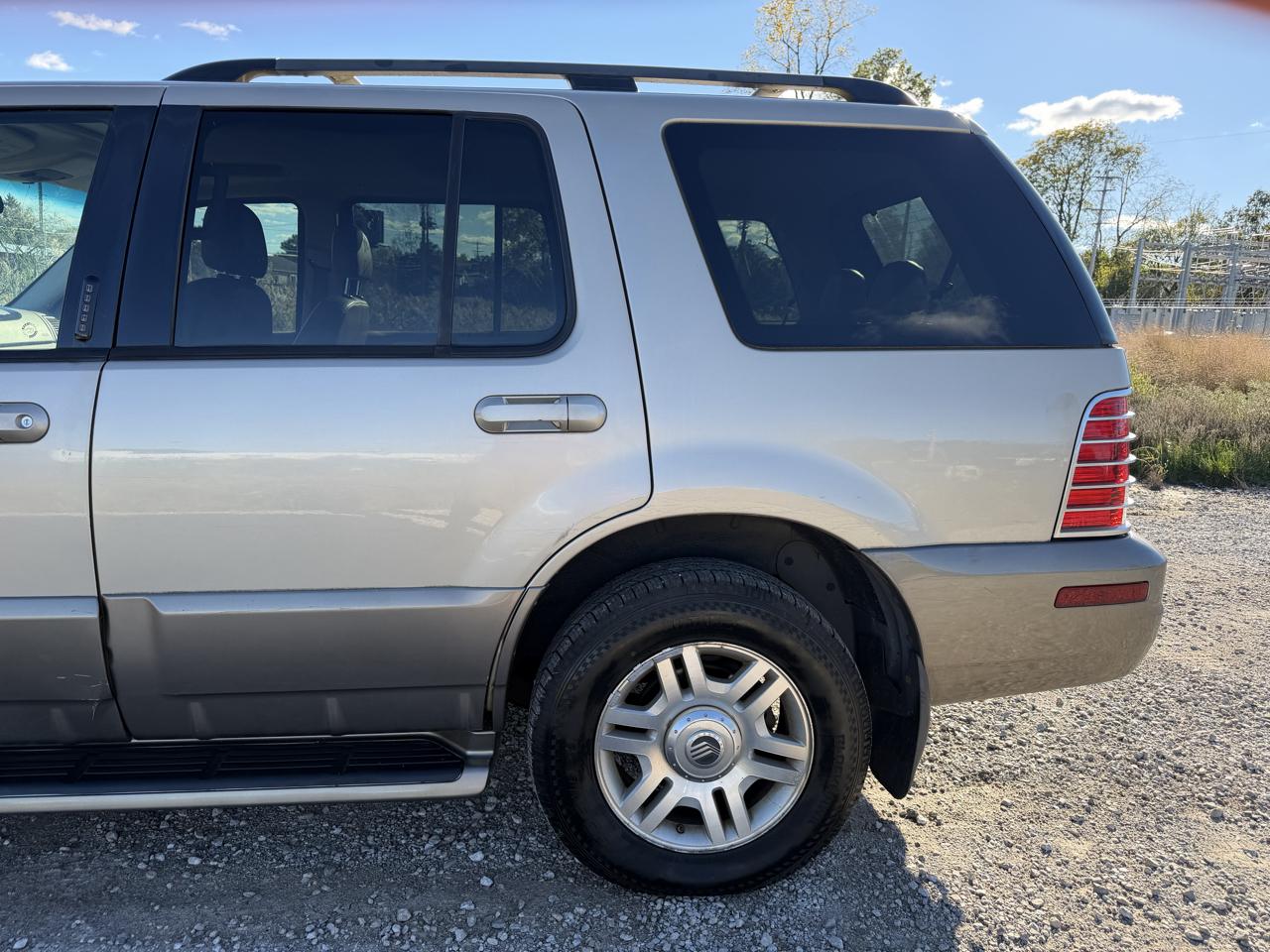 Mercury Mountaineer  2004