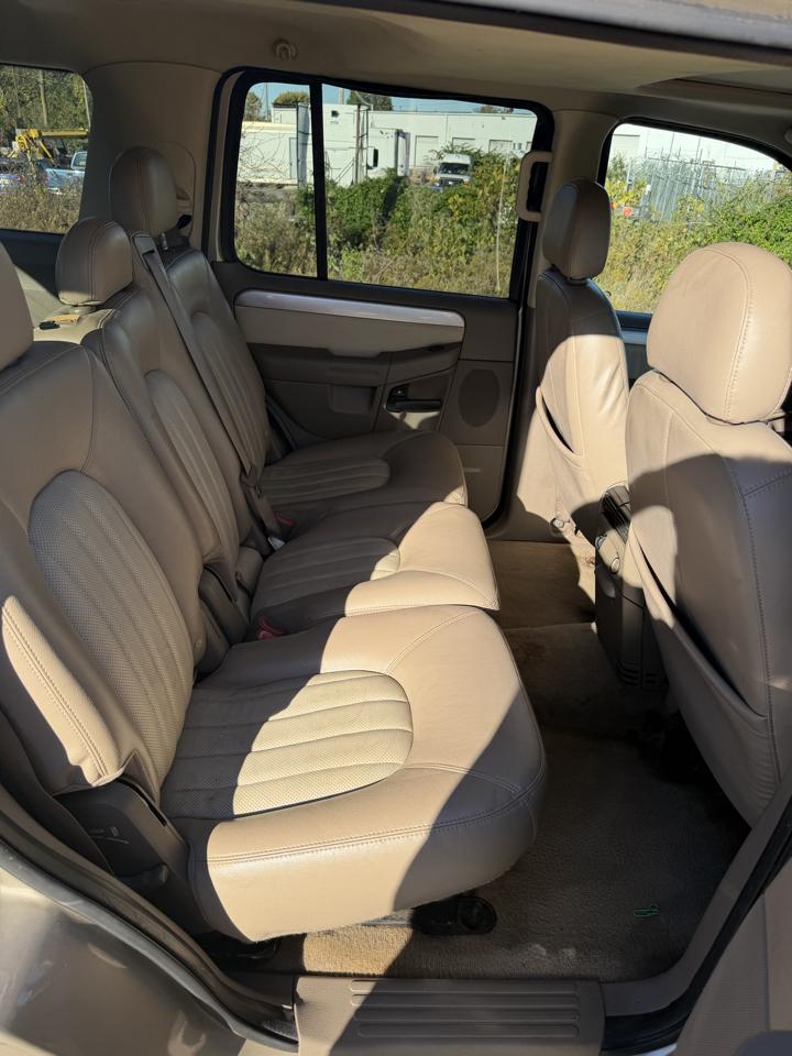 Mercury Mountaineer  2004