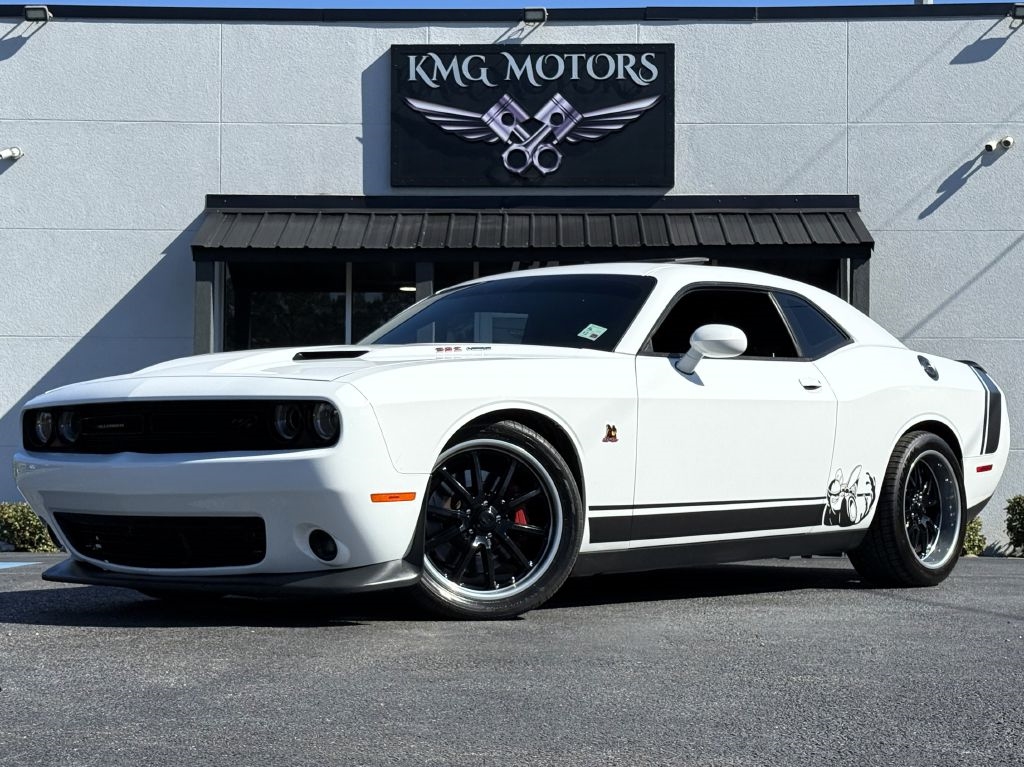 2015 Dodge Challenger 2dr Cpe R/T Scat Pack