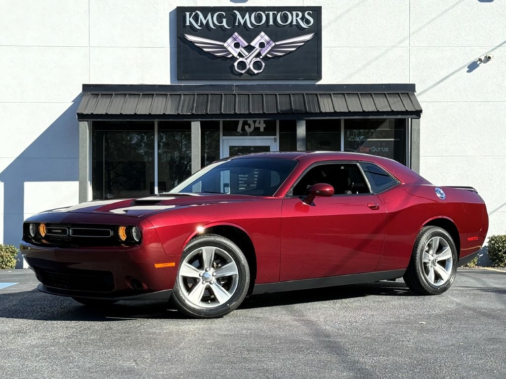2020 Dodge Challenger SXT RWD