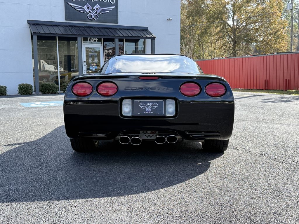 Chevrolet Corvette 2dr Cpe 2002