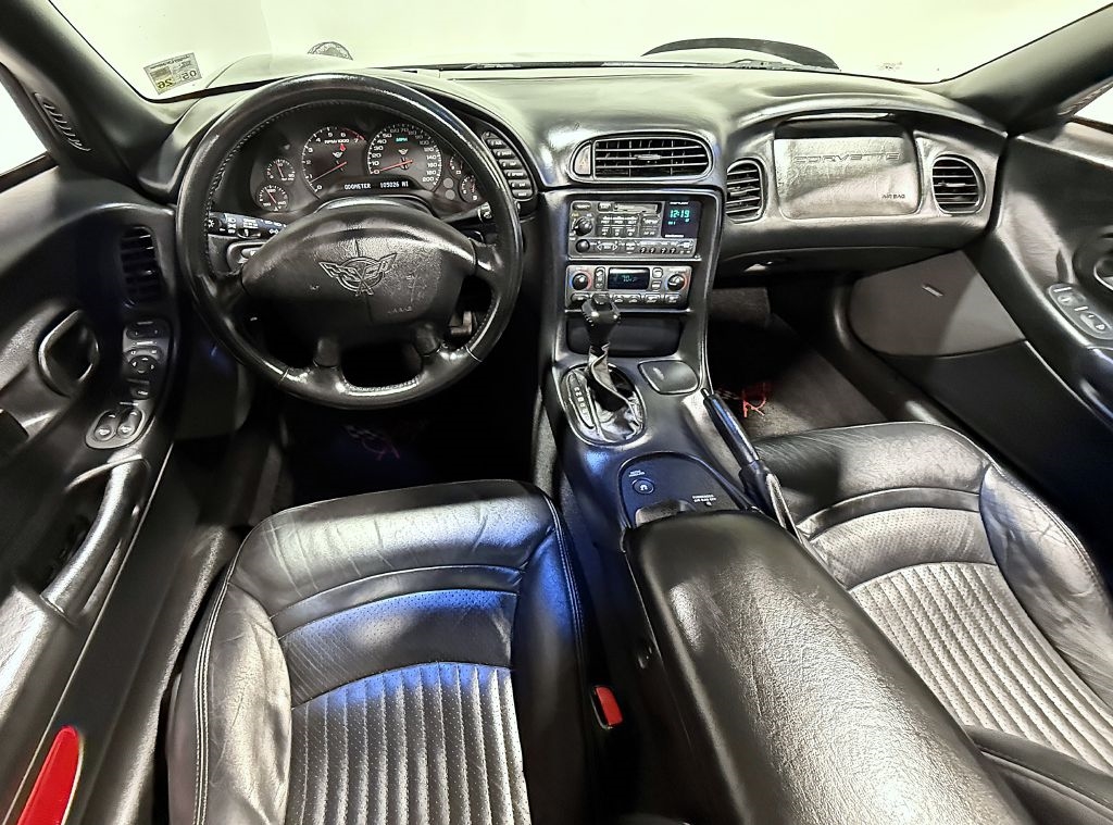 Chevrolet Corvette 2dr Cpe 2002