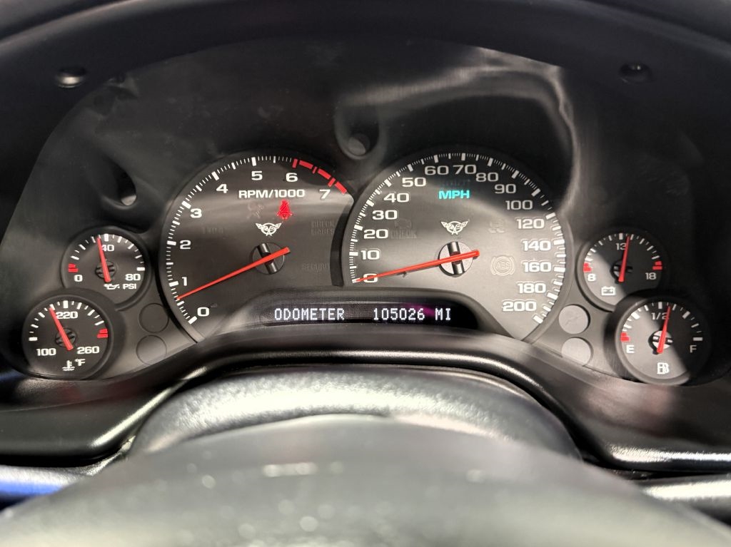 Chevrolet Corvette 2dr Cpe 2002