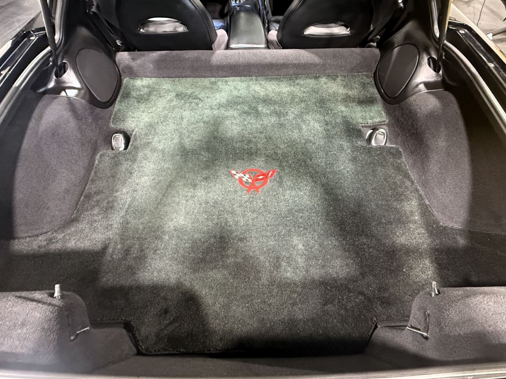 Chevrolet Corvette 2dr Cpe 2002