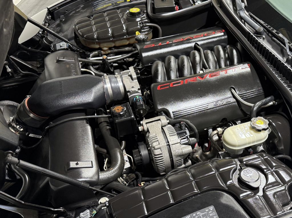 Chevrolet Corvette 2dr Cpe 2002