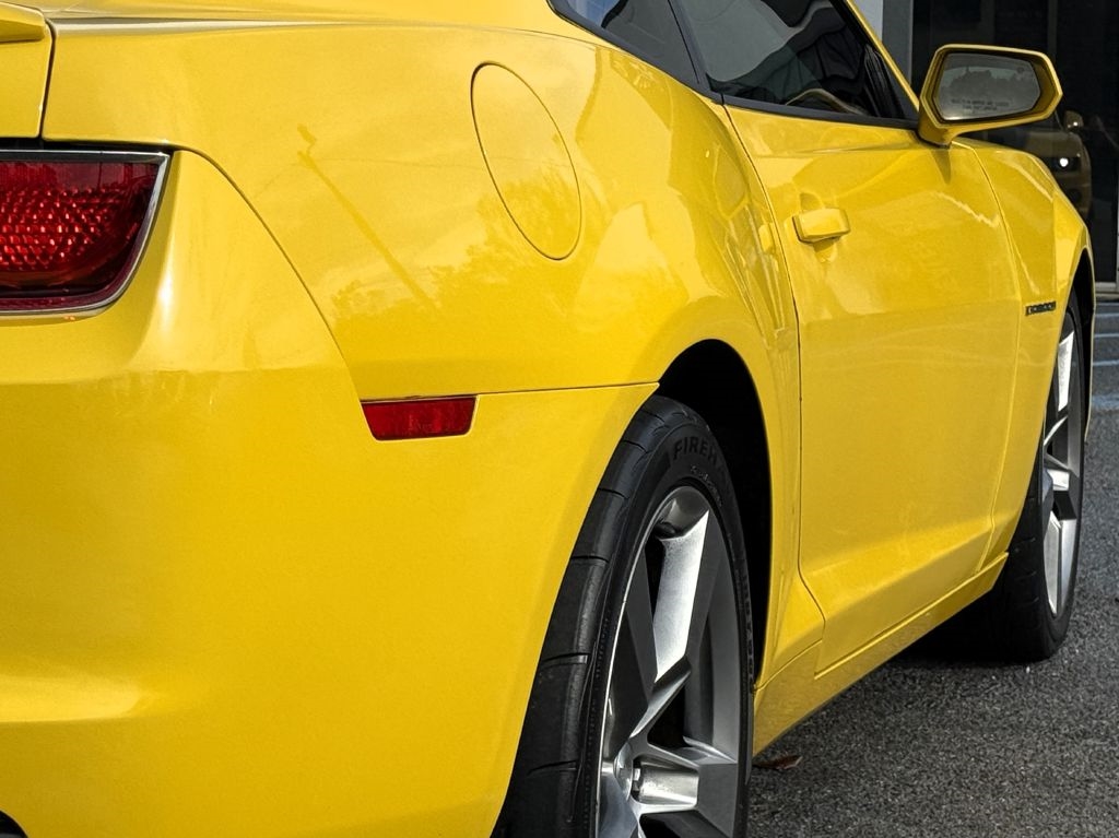 Chevrolet Camaro 2dr Cpe 2SS 2012