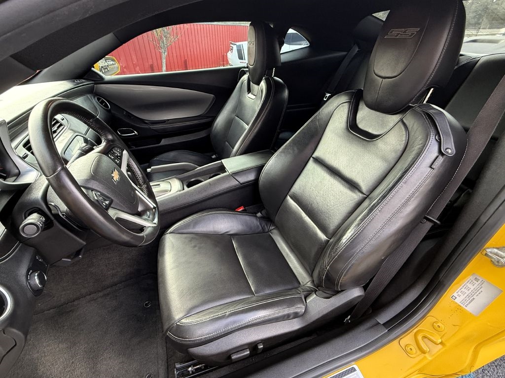 Chevrolet Camaro 2dr Cpe 2SS 2012