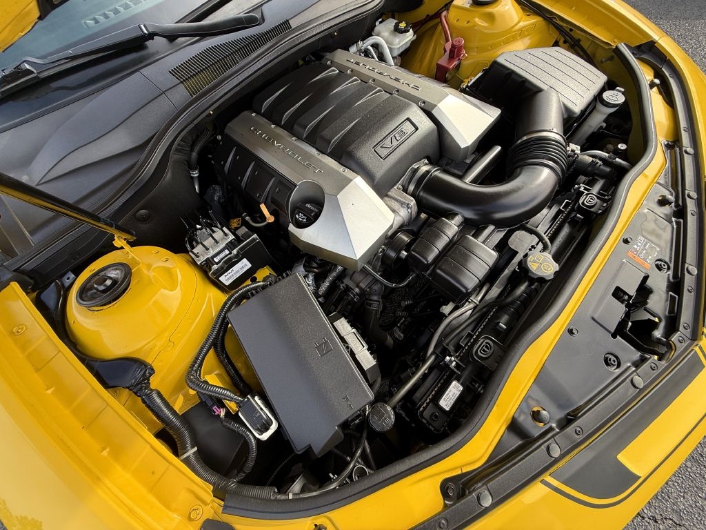 Chevrolet Camaro 2dr Cpe 2SS 2012