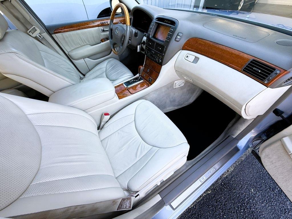 Lexus LS 430 4dr Sdn 2003