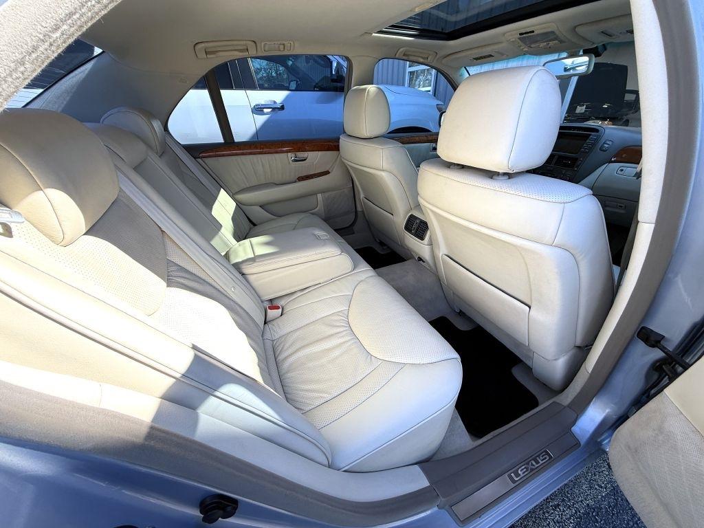 Lexus LS 430 4dr Sdn 2003