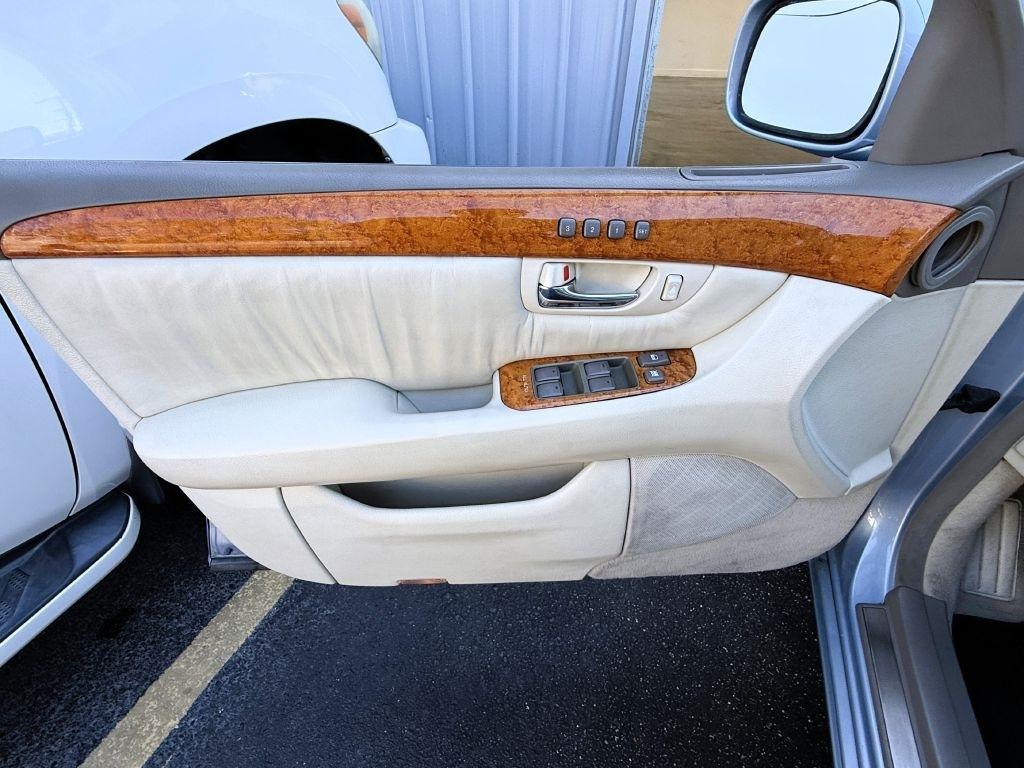 Lexus LS 430 4dr Sdn 2003