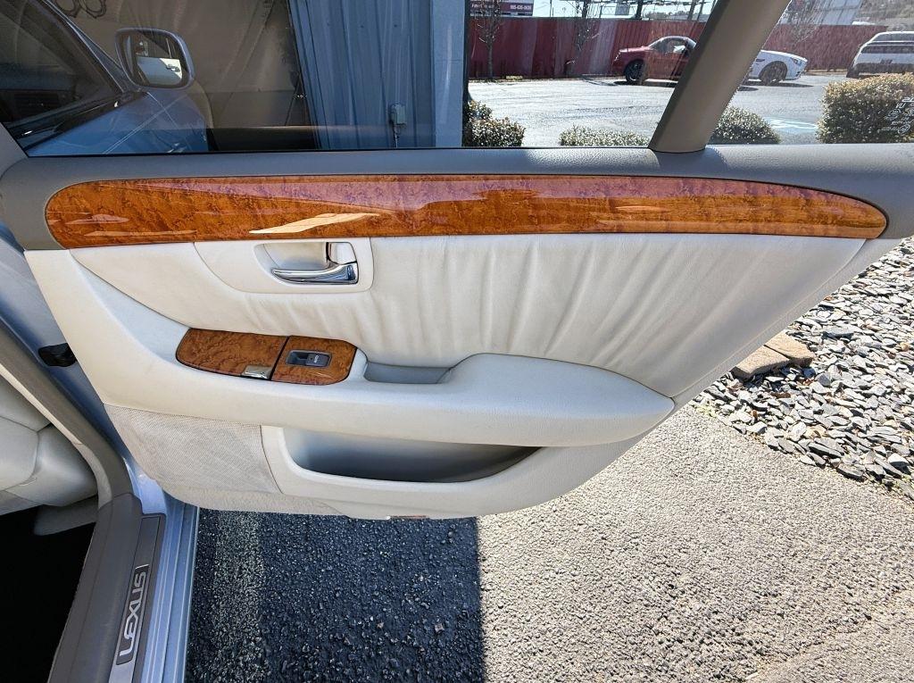 Lexus LS 430 4dr Sdn 2003