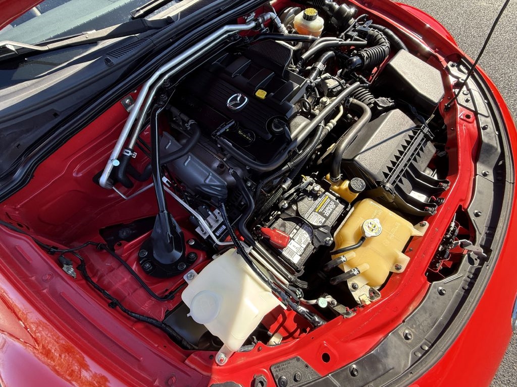 Mazda MX-5 Miata 2dr Conv Hard Top Man Club 2015