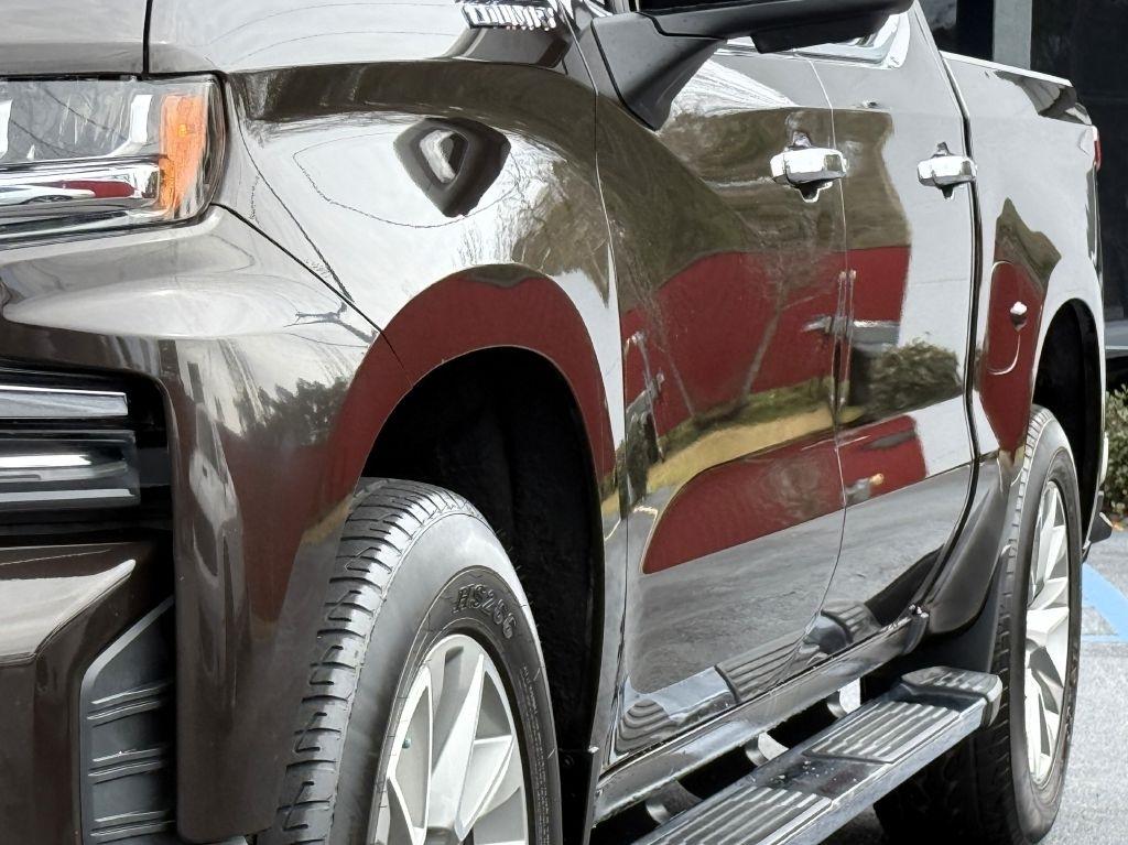 Chevrolet Silverado 1500 2WD Crew Cab 147" High Country 2019