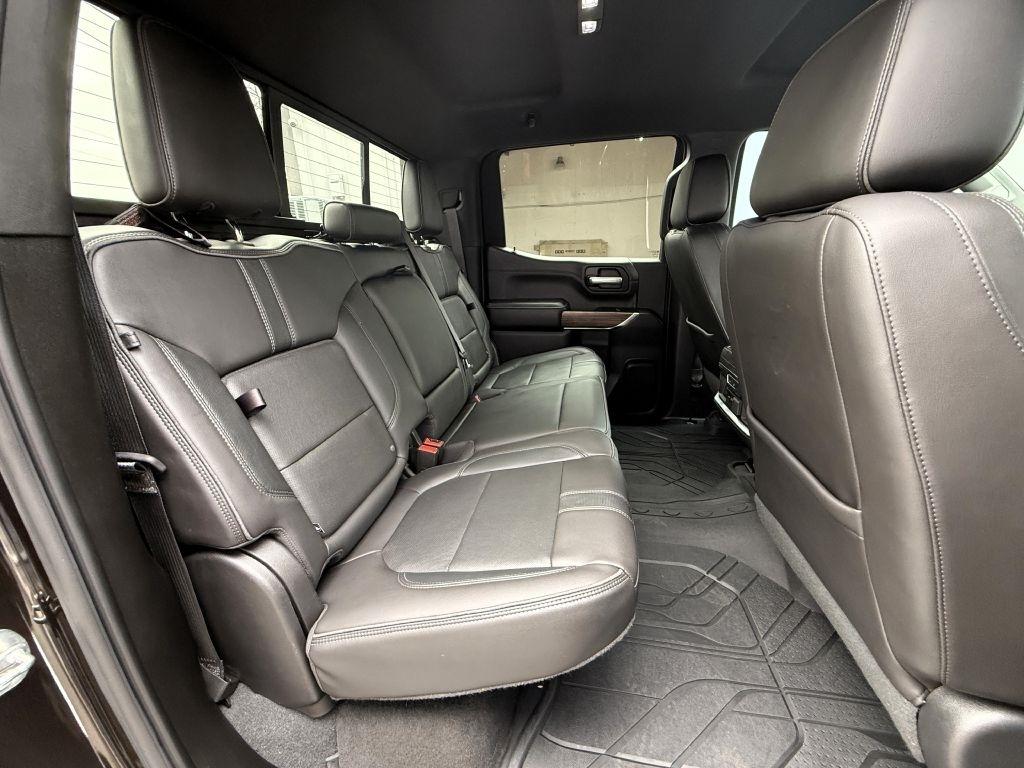 Chevrolet Silverado 1500 2WD Crew Cab 147" High Country 2019